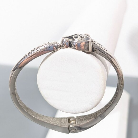 Retro Silver Tone Leopard Cat Hinge Bracelet Classic Statement 6" - Picture 2 of 9